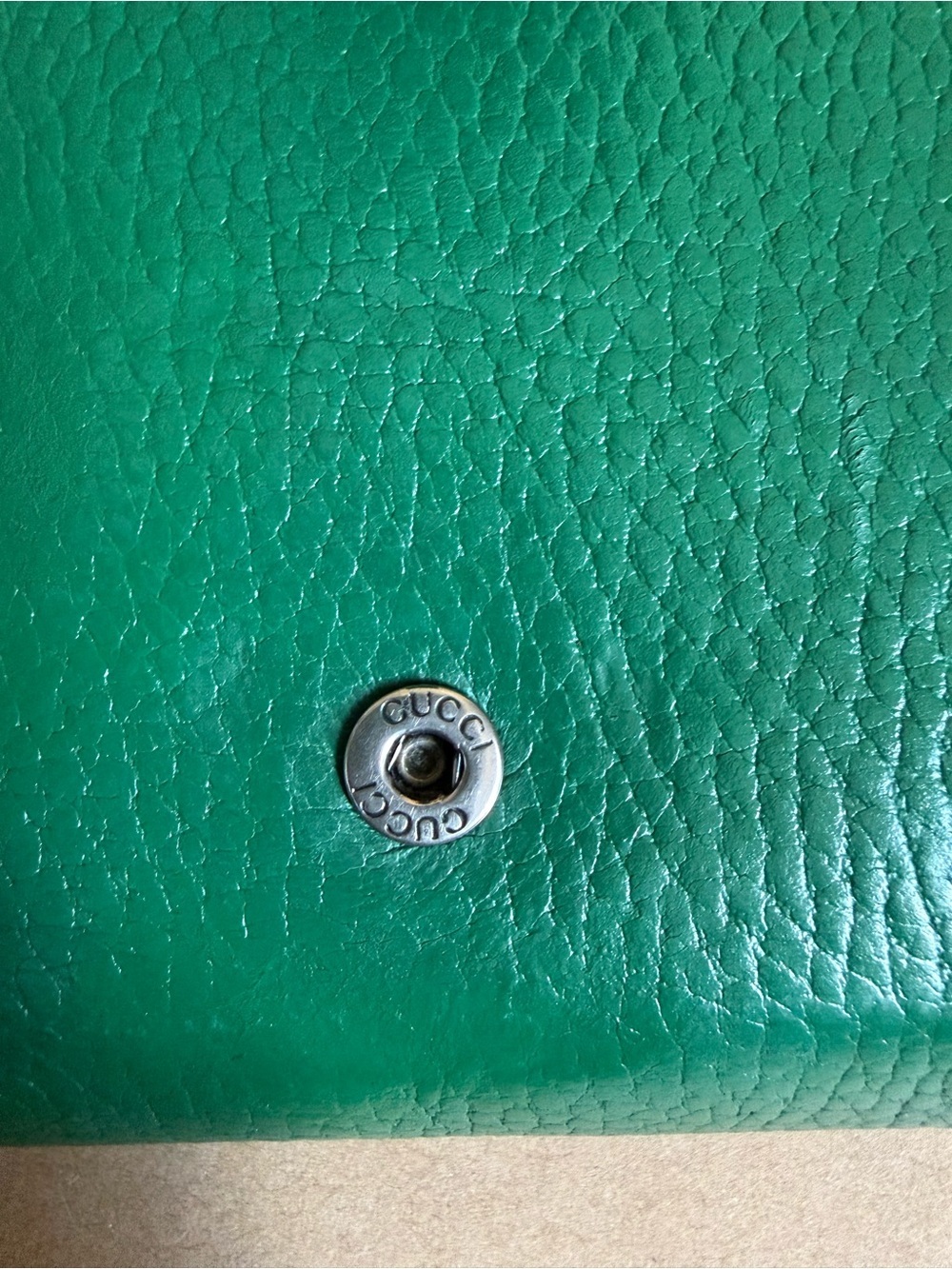 Gucci Mini Dinoysus Wallet on Chain - Picture 2 of 10